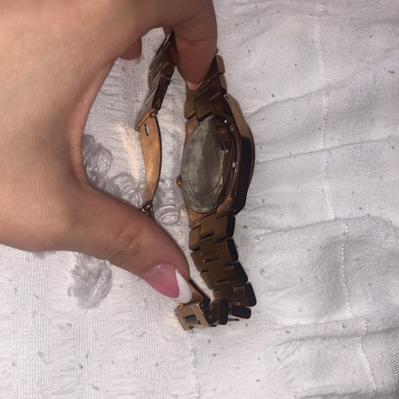 ROSE GOLD BLACK MICHAEL KORS WATCH USED AUTHENTIC YOUR OBO - Picture 13 of 14